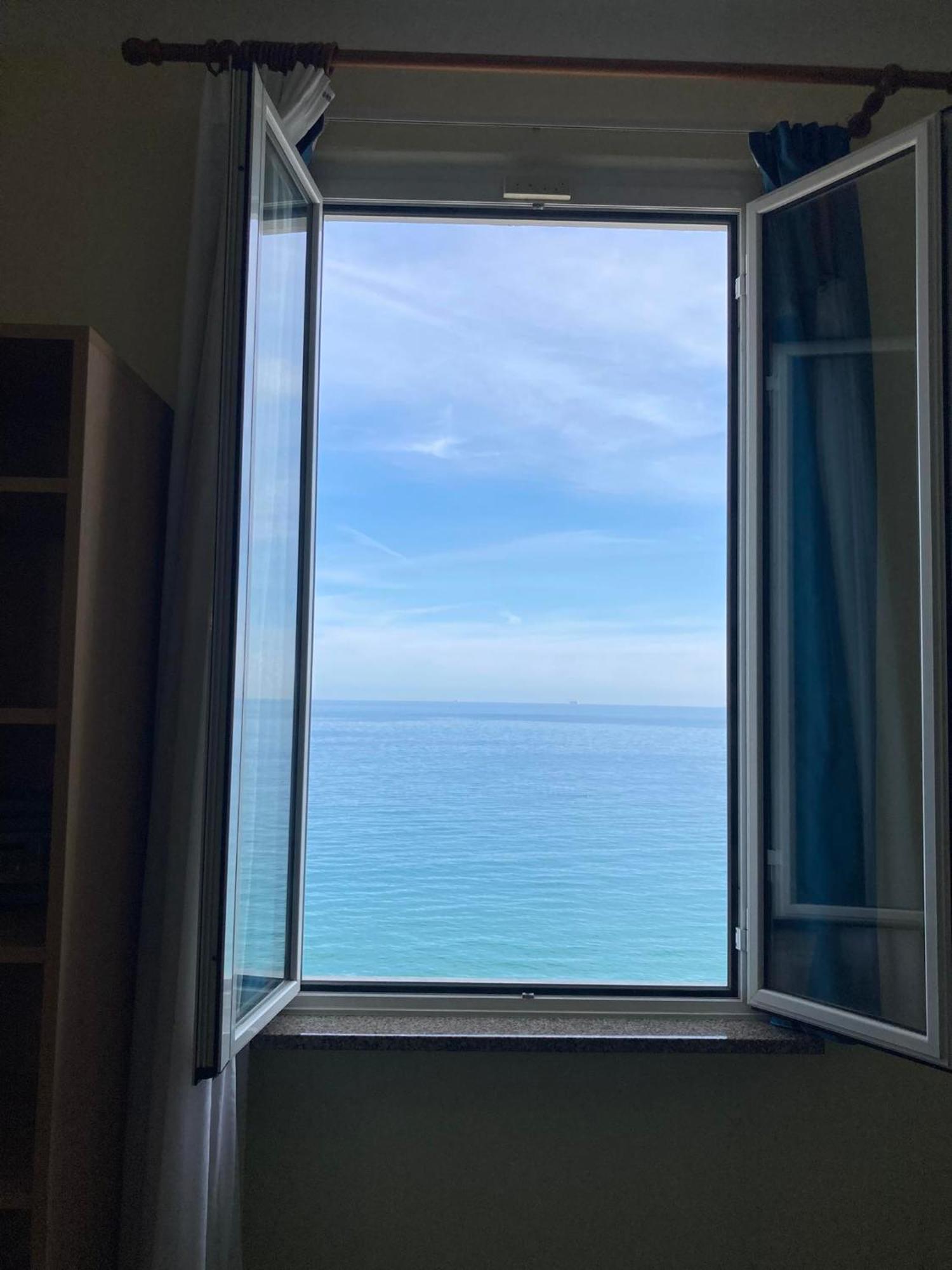 Hotel Savoy Varazze Exteriör bild